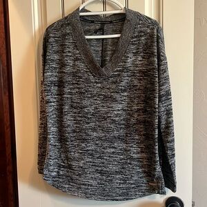 Beautiful Calvin Klein Lightweight Sweater in Black & Gray.  Excellent Condition